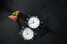 TAVERNIER MEN'S UNWORN 30 X 40MM VINTAGE DRESS WATCH FUNCY LUGS (CIRCA 1970) NOS