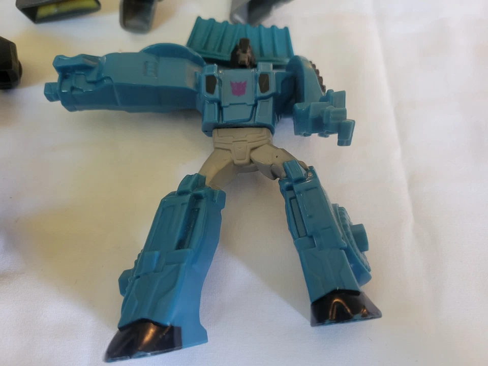 Lote de 4 figuras de acción Transformers McDonald's 2010 juguetes  Foto 2 de 4