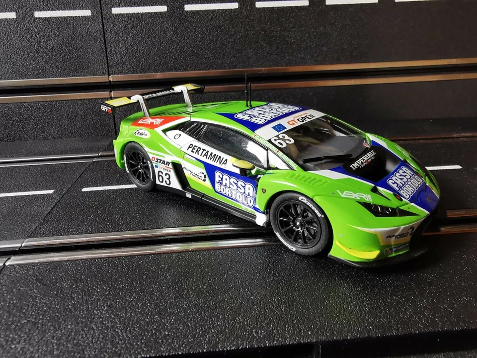 CARRERA Evolution GT3 Lamborghini Huracan GT3 No 63 --- NEU ---