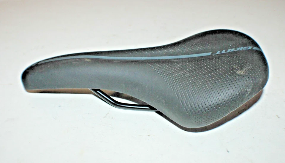 Selim de bicicleta Giant MTB 275/155mm preto estrada conforto cascalho híbrido remetente rápido EUA - Imagem 4 de 4