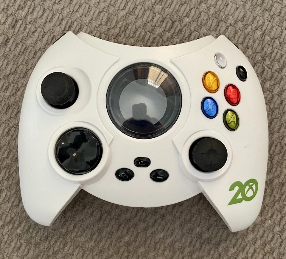 Hyperkin Duke Wired Controller Xbox 20th Anniversary Limited Edition White - Image 3 of 4