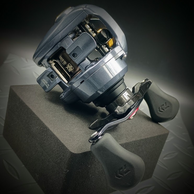 DAIWA ジリオン ZILLION SV TW 7.3 Daiwa Zillion SV TW Baitcasting Reels - TackleDirect
