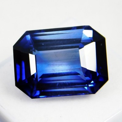 Natürlicher Royal Blue Ceylon Saphir 25,20 Ct, IGL, Makellos, Asterismus