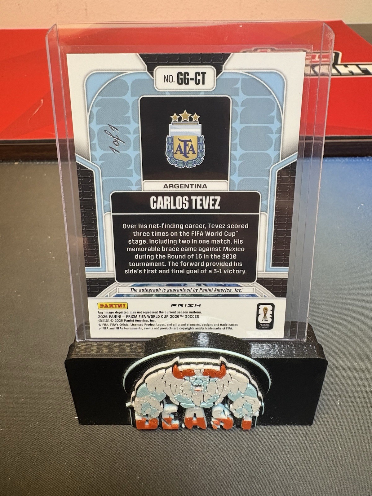 1/1 2026 Panini Prizm World Cup Carlos Tevez Auto Global Graphs Black Choice view 2