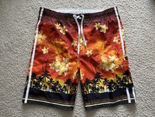 Urban Pipeline Swim Trunks Size M Red Orange Yellow Sunset Shorts Floral