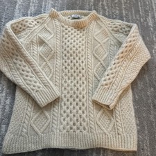 Irish Style Fisherman s Wool Sweater Size 44 20x26 Medium