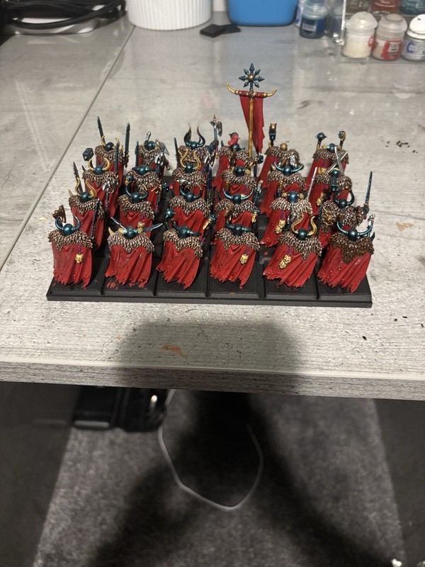 Warhammer Fantasy Battle Warriors of Chaos Miniatures Set of 24 With Command