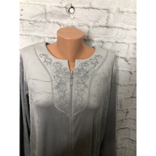 Miss Elaine Embroidered Zip Front Robe Sz M Gray $94 Long Length Soft NWT - Afbeelding 2 van 6