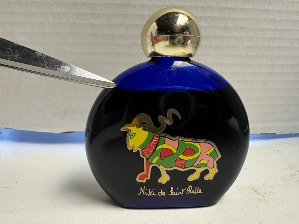 Niki Saint Phalle Eau Defendue Zodiac Aries 2oz | 60ml EDT Splash Foto 3 de 4