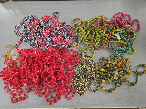 Vintage Assorted Fashion Costume Jewelry Necklace Lot #4 of 4