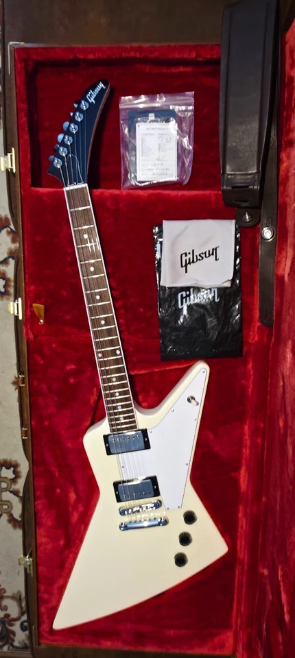 Gibson 70s Explorer CW - Photo 1/4