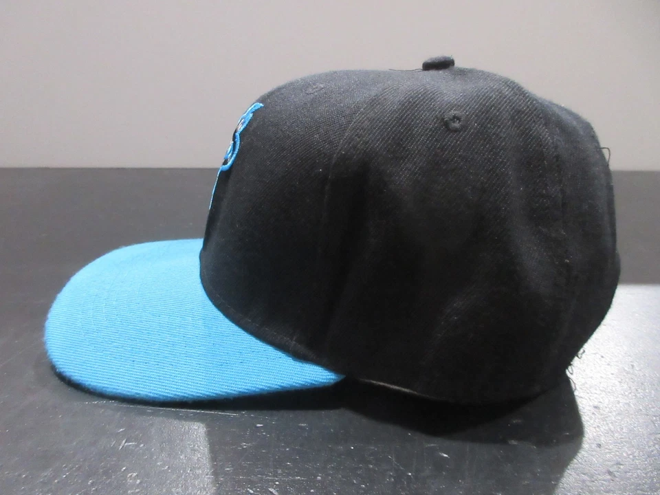Miami Heat Hat Cap Snap Back Black Blue NBA Basketball Logo Adidas Mens - Image 3 of 4