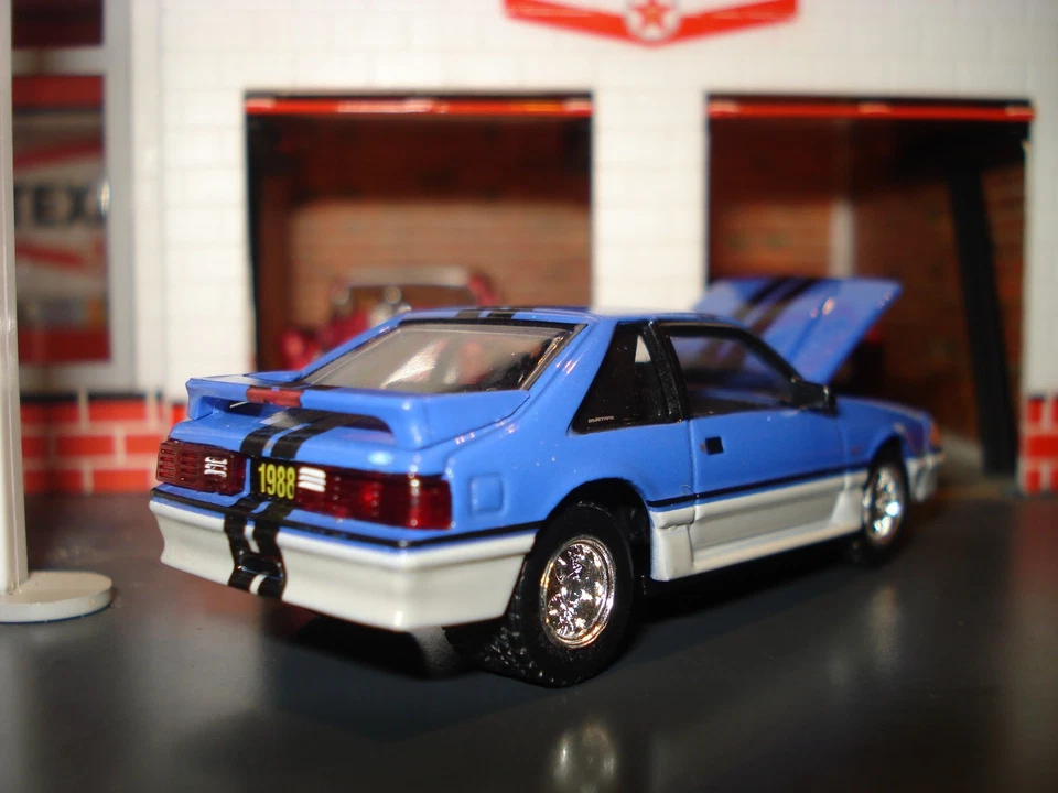 1988 FORD MUSTANG GT 5.0 FOX BODY LIMITED EDITION COUPE M2 1/64 COYOTE MOTOR - Image 3 of 4
