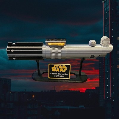 Star Wars Anakin Skywalker  Full size Lightsaber and Stand