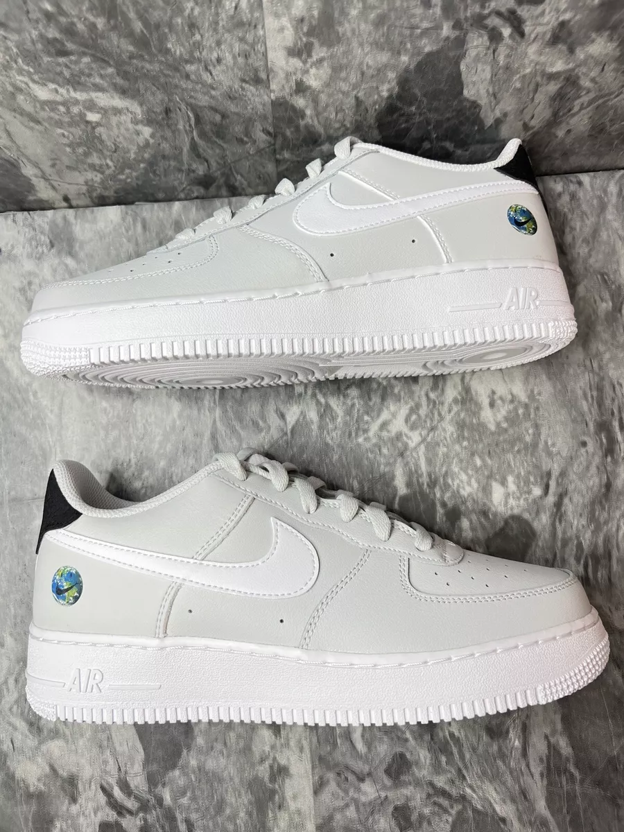 Big Kids' Nike Air Force 1 LV8 2 Casual Shoes