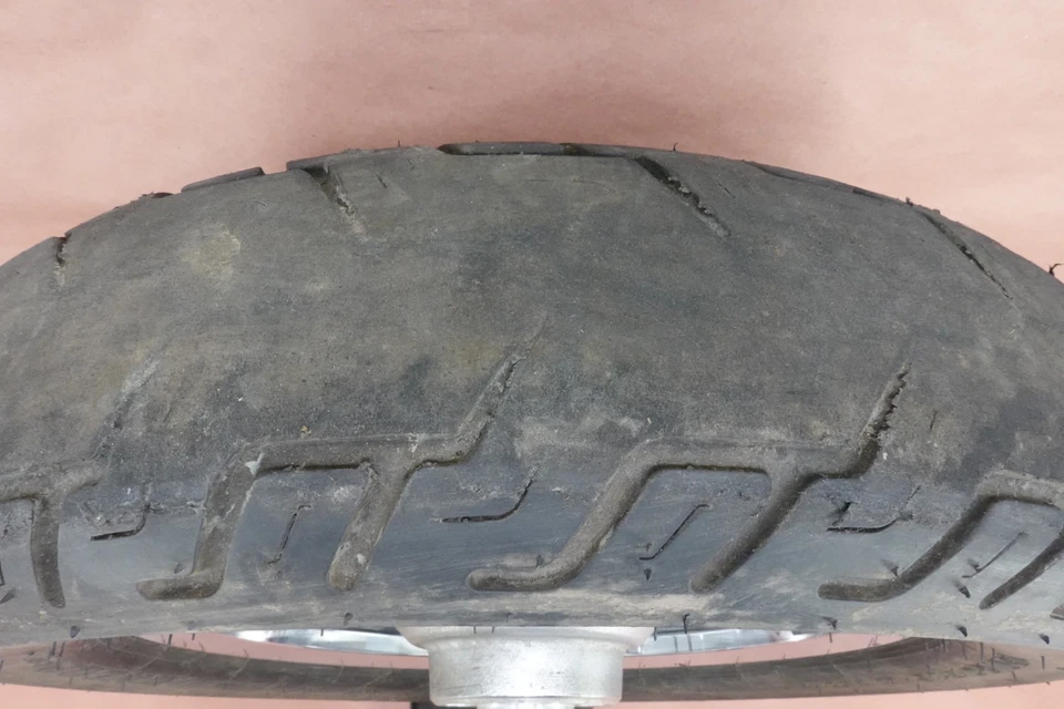 Llanta trasera Dunlop 150/80 B16 Harley Sportster 1200 XL1200 1995-2006 Foto 3 de 4