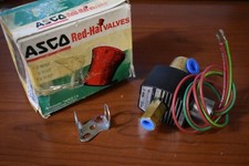 Asco Red Hat EF8314G7 Solenoid Valve 1/4" 3-Way NOS