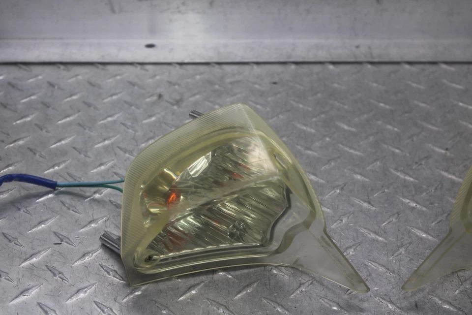 Kymco Vitality 50 2005 intermitentes traseros funcionamiento video Foto 2 de 4