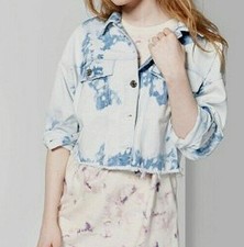 WOMENS L LONG SLEEVE BLEACHED BUTTON DOWN DENIM JACKET MED WASH RAW HEM CROPPED