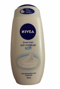 nivea rich moisture soft