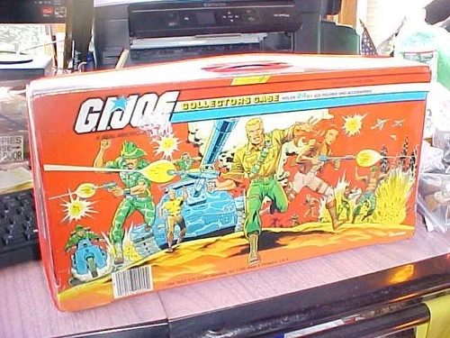 1984 Hasbro GI JOE 3.75 Action Figures in Vinyl Case w 2 Trays