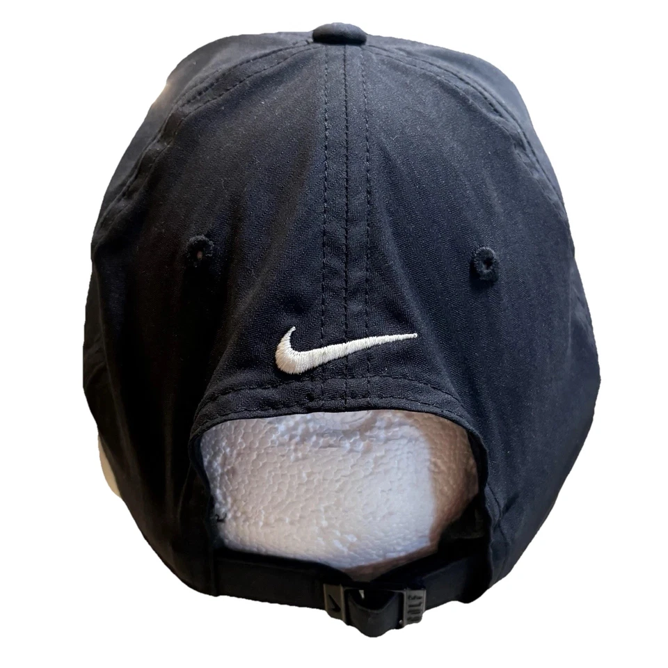 Gorra de béisbol de golf Nike clásica Mickey Dri-Fit de los parques de Disney negra Legacy 91 gorra Foto 4 de 4