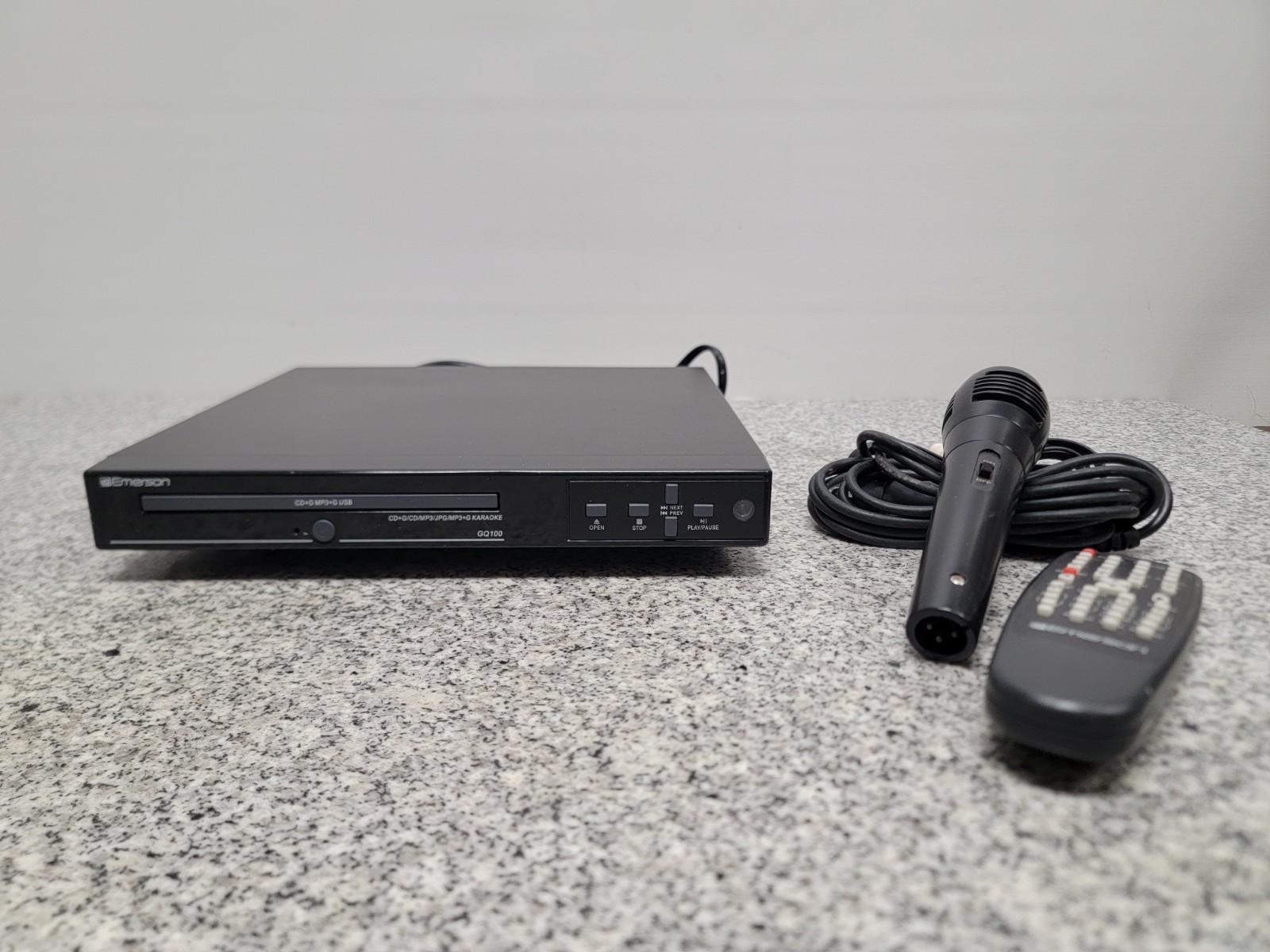 W Microphone And Remote!