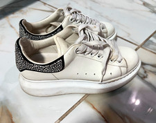 Men's White Low Top Lace Up Sneakers Black Speckled Heel Casual Athletic