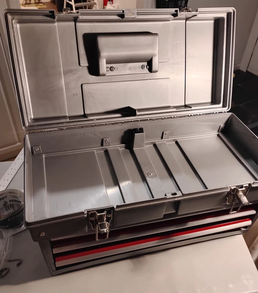 STACK-ON 3-DRAWER TOOL CHEST WITH LOCK - Image 2 of 4