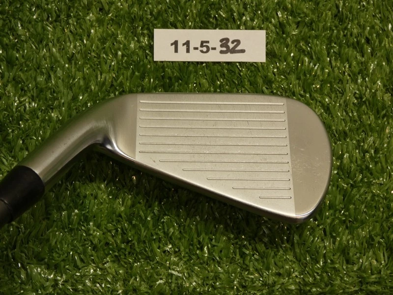 Titleist U500 23* 4 Utility Iron HZRDUS Smoke 90g 6.0 Stiff Graphite Excellent - Image 3 of 4