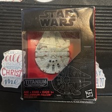 Star Wars Millennium Falcon 2015 The Black Series Titanium Series 01 - NIB