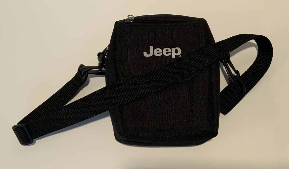 Jeep Over the Shoulder Bag 3 Zipper Compartments 6 total Jeep Over the Shoulder Bag 3 Zipper Compartments 6 total