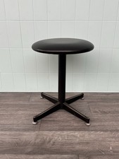 Sgabello Stile Industriale In Metallo Piedini Regolabili Seduta In Skai Nero