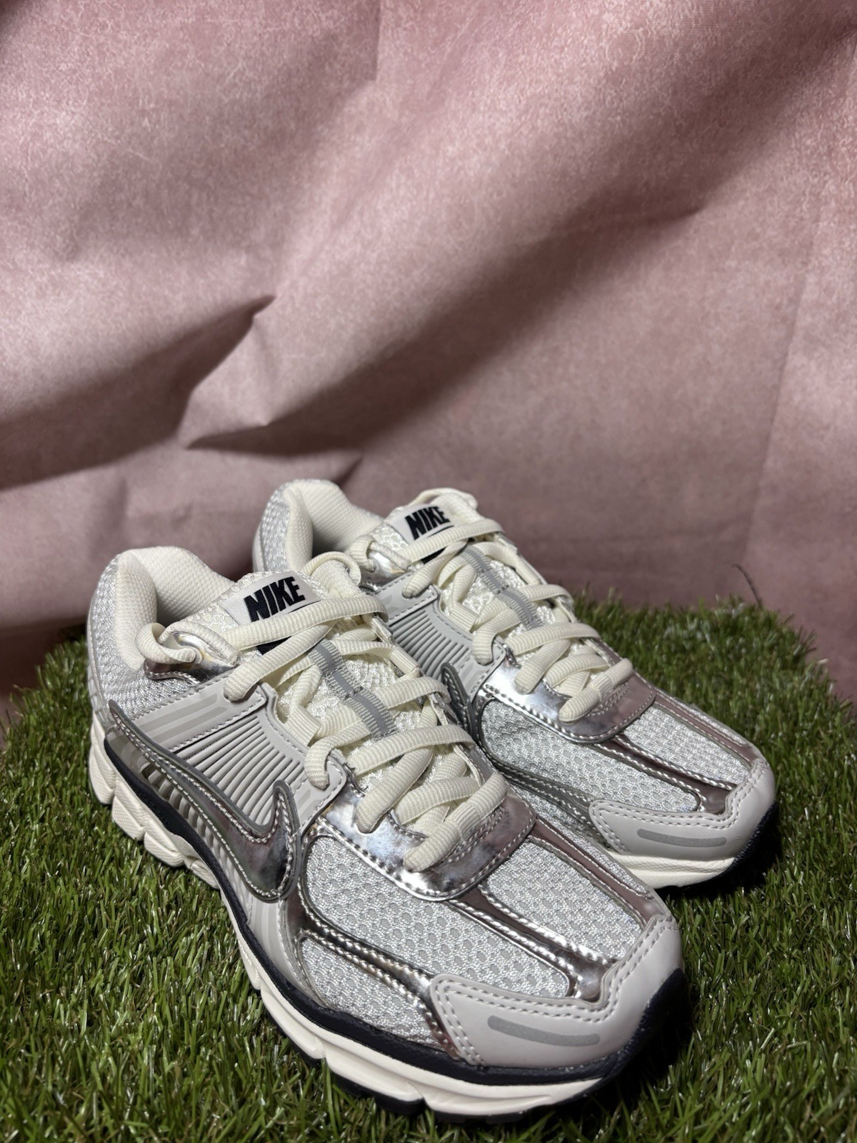 Nike Zoom Vomero 5 Photon Dust Metallic Silver Size UK5.5 BrandNew Fast Shipping image 2