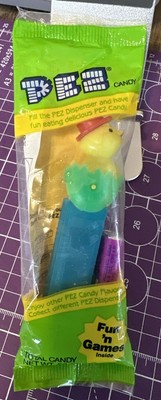 PEZ Easter Chick In SOFT Nest Version B Pointy Edges 4.9 Hungary CELLO e76