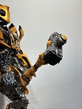 Prime 1 Studio MMTFM-20 Transformer The Last Knight P1S Bumblebee Statue DAMAGED - Image 4