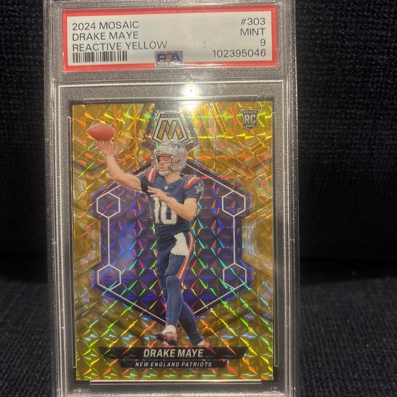 2024 Panini Mosaic Drake Maye #303 Reactive Yellow Mosaic Prizm (RC) PSA 9