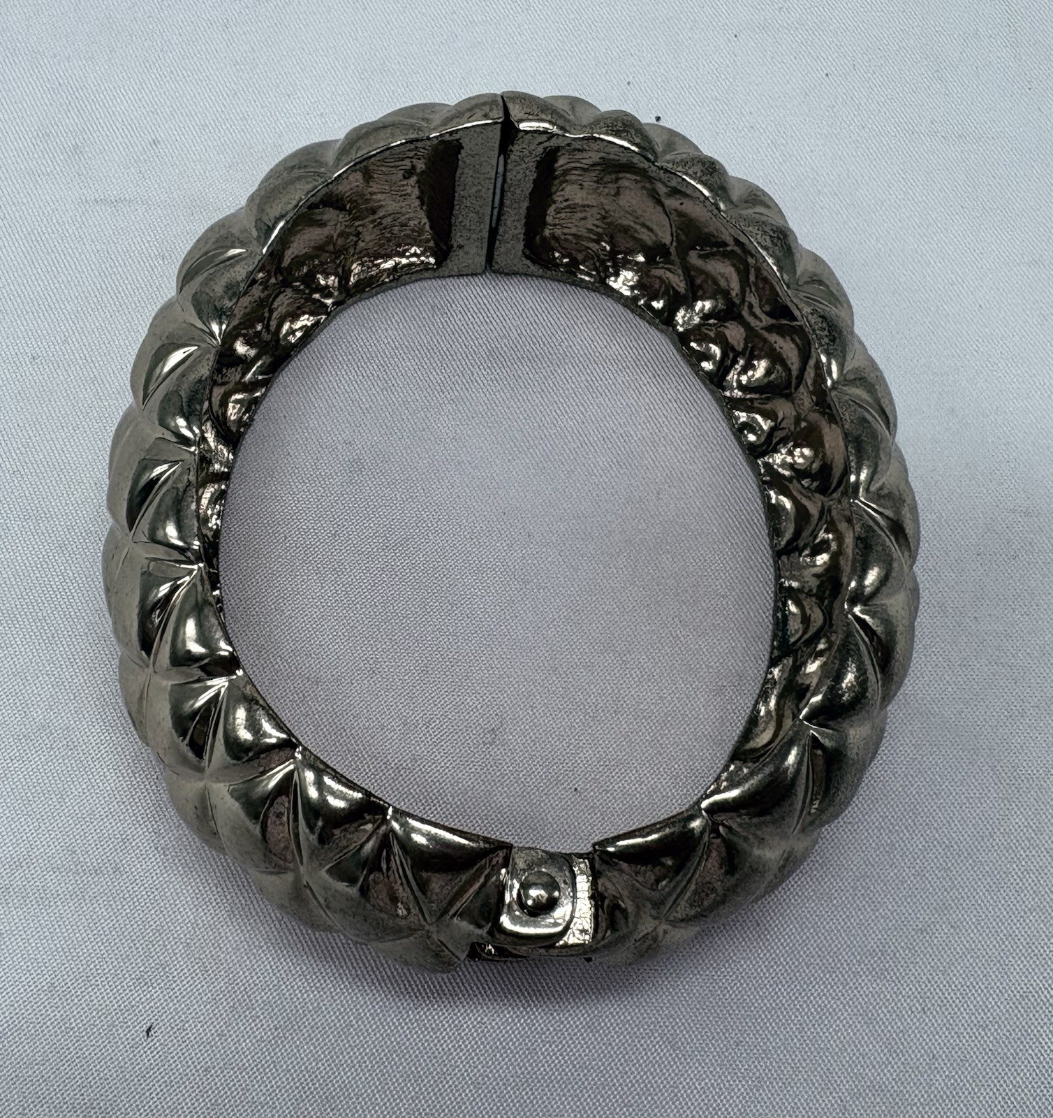 Hinged Silver Tone Cuff Bangle Bracelet Quilted W… - image 5