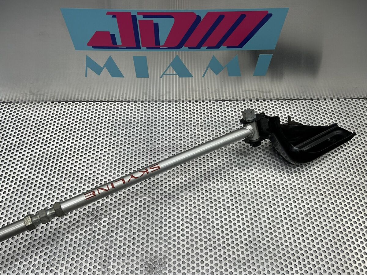 NISSAN Skyline R33 GT-R REAR SUSPENSION STRUT BAR BRACE 95 NISSAN Skyline R33 GT-R REAR SUSPENSION STRUT BAR BRACE 95