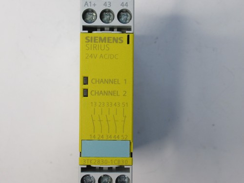 (NEW) SIEMENS 3TK2830-TCB30 24Vac/dc 2 Channel Safety Relay - Picture 3 of 5