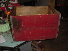 VINTAGE WOOD MILK CRATE 17x13x11 DAIRYLAND 60s COTTAGE CABIN DECOR