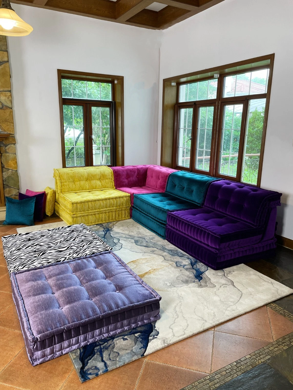 Mah Jong French Daybed Floor Sofa Couch Fully Customized full set As Shown
Opens in a new window or