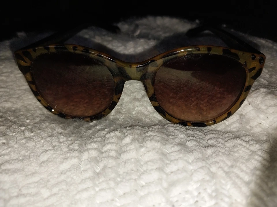 Gafas de sol fósiles - caparazón de tortuga Foto 2 de 4