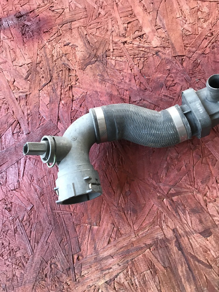 2011-2012 Bentley Continent GT Radiator Hose Pump OEM!! 3W0122051