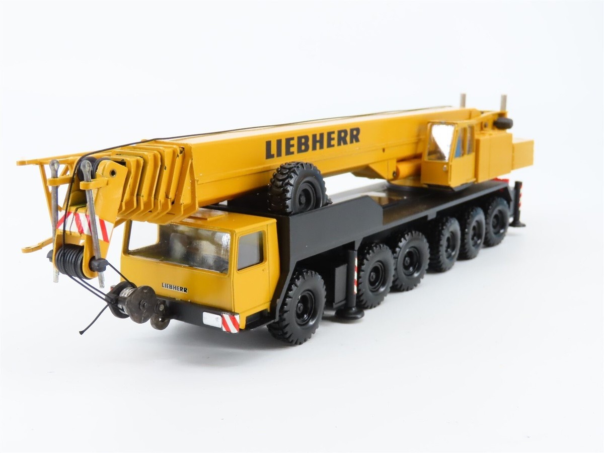 Liebherr LTM1160 Mobile Crane - Conrad 1:50 Scale Diecast Model Liebherr LTM1160 Mobile Crane - Conrad 1:50 Scale Diecast Model