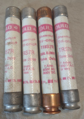 LOT OF 4 PCS Gould/Shawmut TRS7R/TRS-7R Tri-onic Time Delay 7 amp fuse, 600 VAC