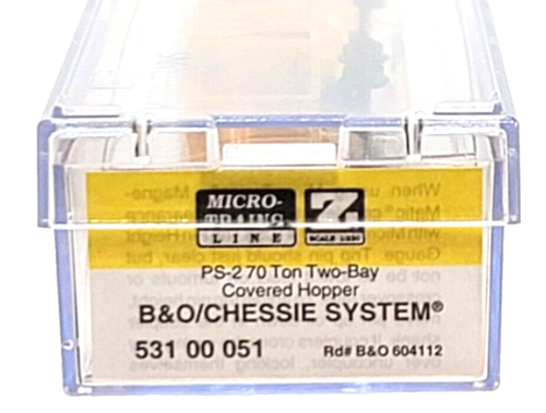 Z MTL 531 00 051 PS-2 70 Ton Two-Bay Covered Hopper B&O Chessie System #604112 - Picture 7 of 7