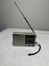 Bell Howell FM/MW/SW-17 9-Band World Receiver Portable Radio 250248