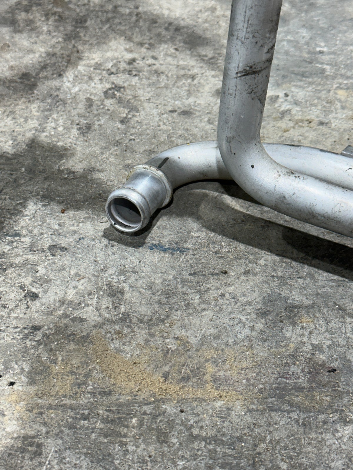 Audi R8 2017 Coolant pipe P/N 4S0121481