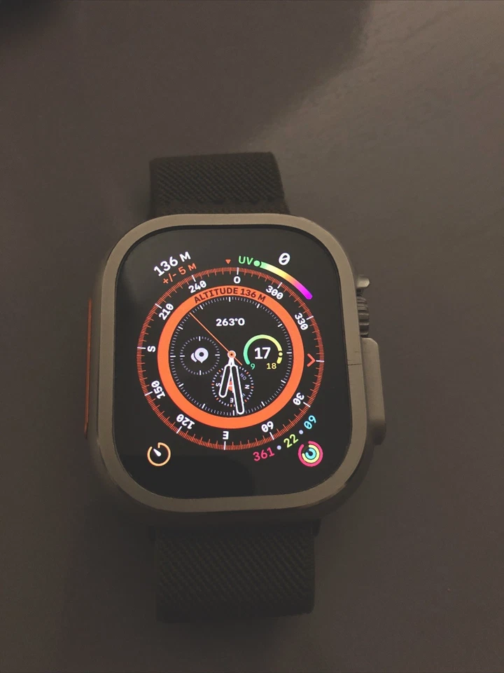 Apple Watch Ultra 1ère Gen (GPS + Cellular, 49mm) Montre connectée - Photo 3/4